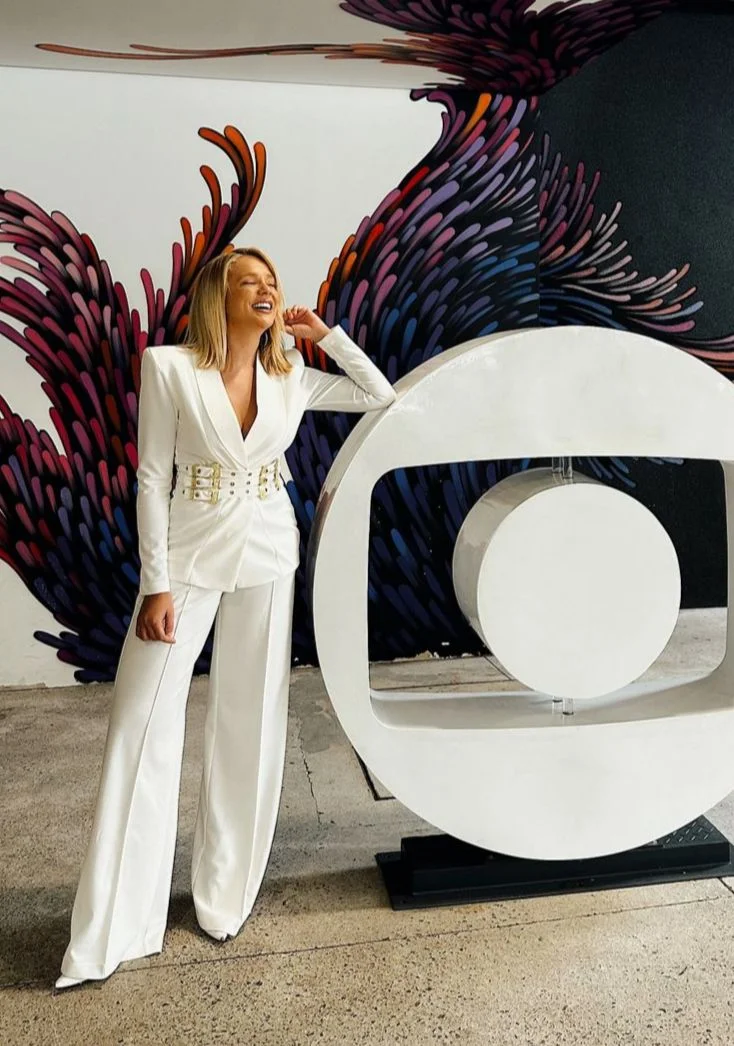 Blazer com Três Cintos em Crepe Anahi - Image 25