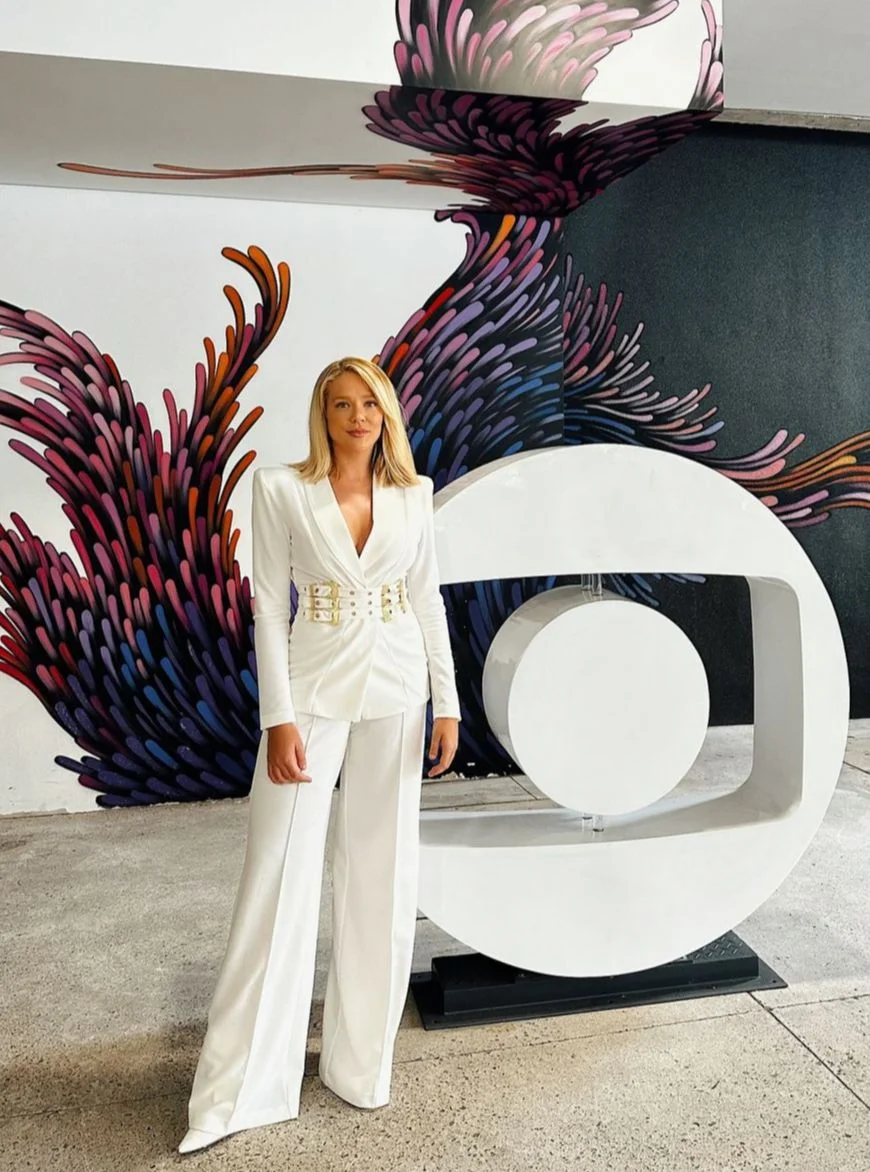 Blazer com Três Cintos em Crepe Anahi - Image 24